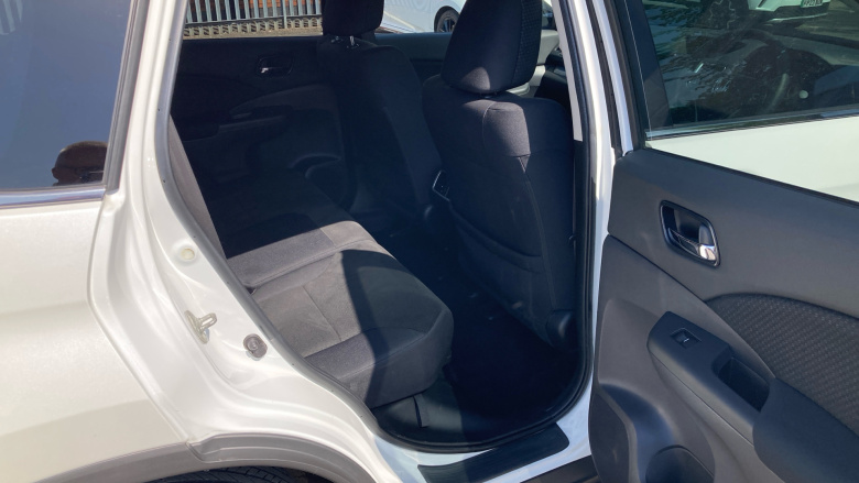 Honda CR-V 2.0 i-VTEC SE Plus 5dr Auto [Nav] Petrol Estate